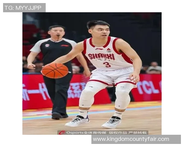 CBA第39轮本土最佳球员评选结果揭晓各位球迷热议表现亮眼的球员 CBA第39轮本土最佳球员评选结果揭晓各位球迷热议表现亮眼的球员