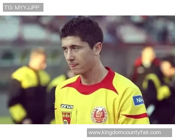 波兰媒体曝芝加哥火焰与莱万谈判薪资问题进展顺利 波兰媒体曝芝加哥火焰与莱万谈判薪资问题进展顺利